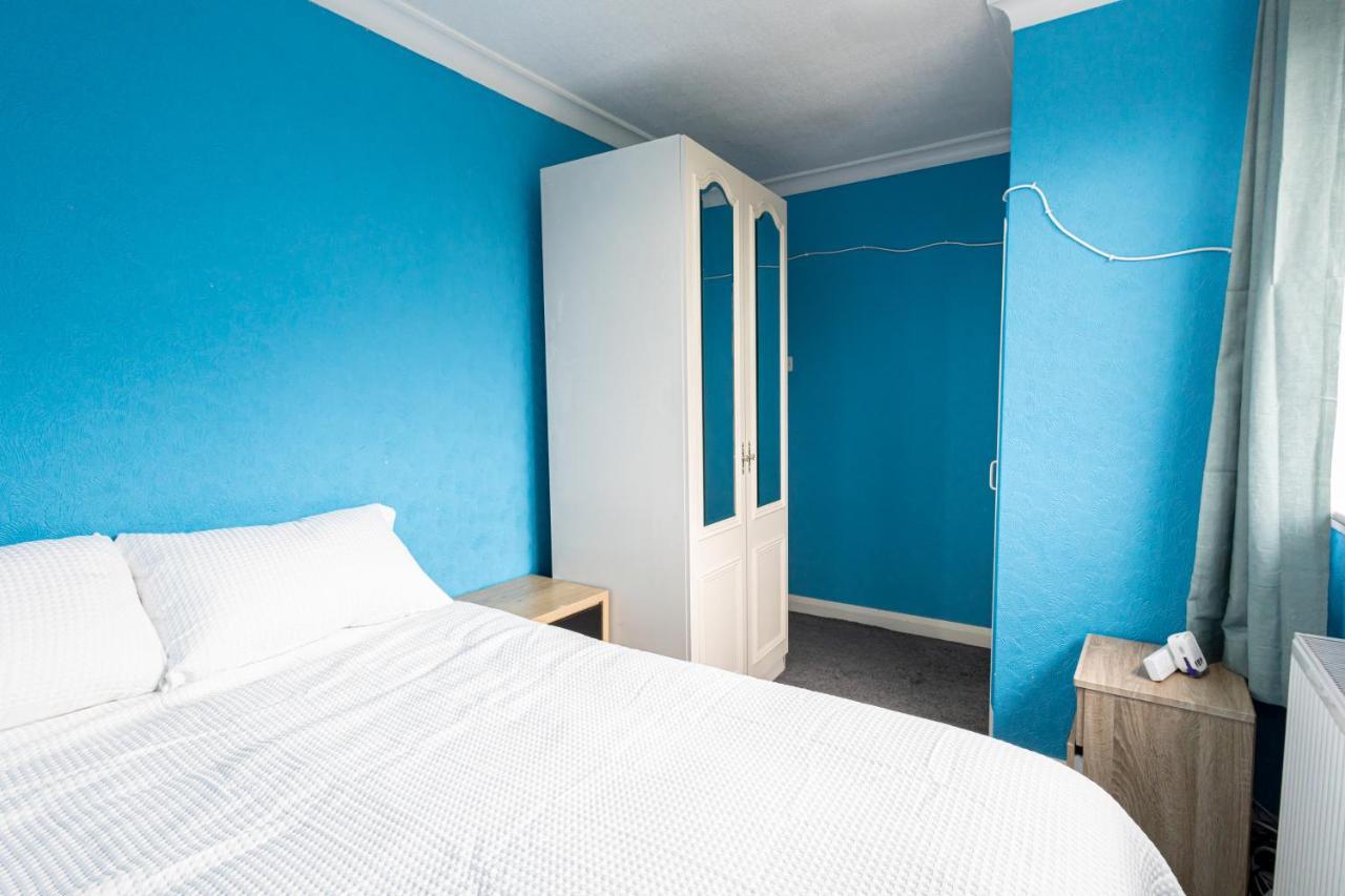 M9 Guest House Манчестер Экстерьер фото